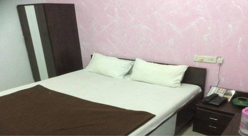 Hotel Manali Residency Gandhinagar Exterior foto